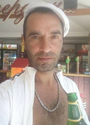 Родион из Астрахани 42 года