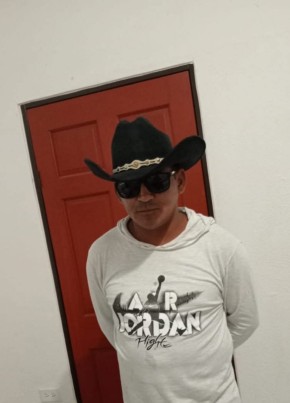 Carlos estrada из San José del Cabo 28 лет