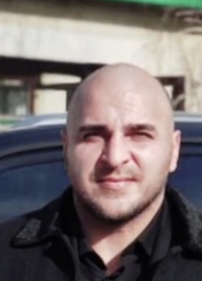 Адам из Махачкалы 38 лет