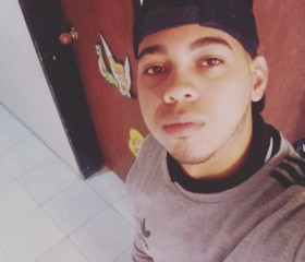 Adrian, 21 год, Guanare