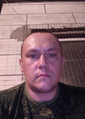 dmitriy, 43, Ukraine, Khartsizk