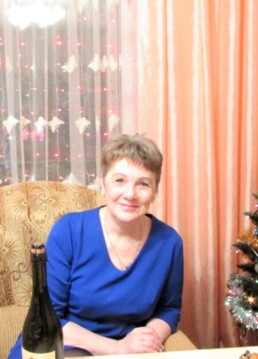Татьяна, 65, Россия, Остров