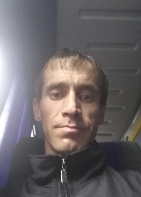 Иван, 31, Россия, Топки
