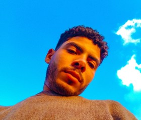 Megooo, 19, Cairo