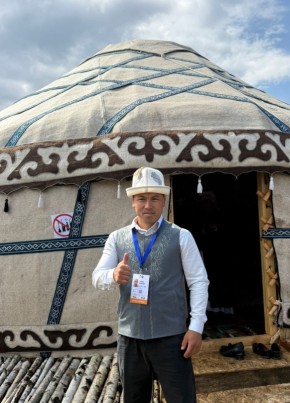 Якуб из Бишкека 21 год