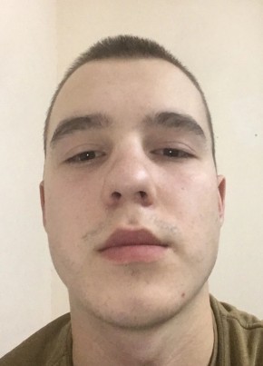 Дмитрий из Красноярска 23 года