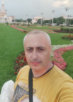 Владимир из Калининграда 48 лет