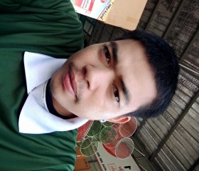 Akawin Sodsrijun, 32, Phu Khiao