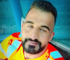 حمودي, 25, Yuta