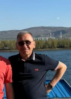 Александр из Петропавловск-Камчатския 68 лет