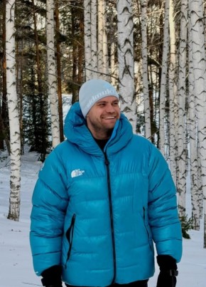 Артём