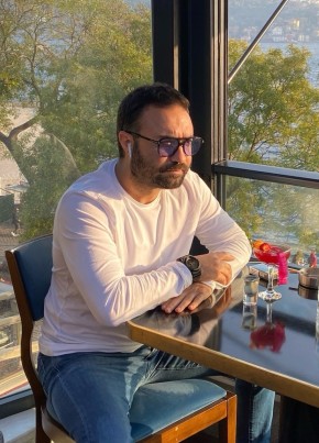 Serkan из Şişli 35 лет
