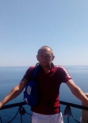 Александр, 41, Россия, Суворов