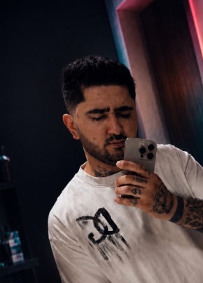 Эльвин из Bakı 27 лет