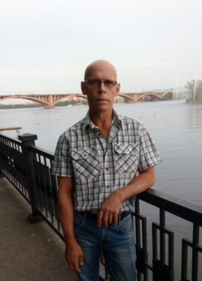 Виталий, 60, Россия, Красноярск