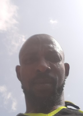 Dammy, 41, Nigeria, Lagos