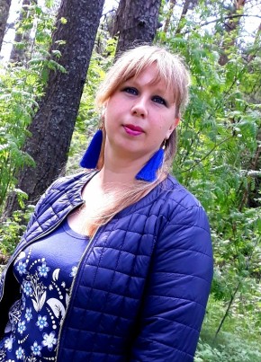 Ольга, 38, Россия, Волхов
