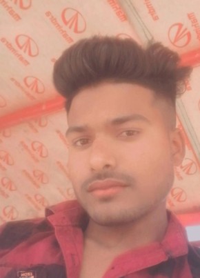 Khan, 18, India, Lucknow