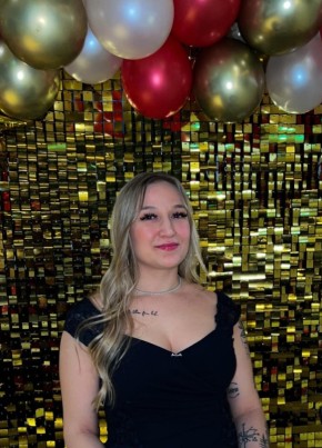 Карина из Невьянска 30 лет