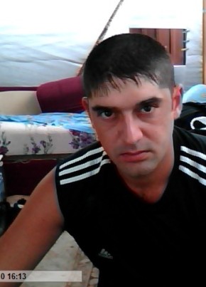 Andrey, 46, Russia, Novomikhaylovskiy