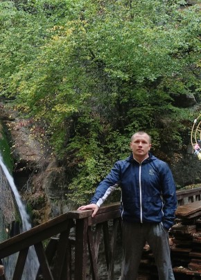 Александр, 41, Россия, Алушта
