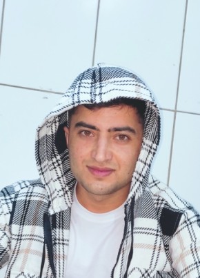 Ali Ahmadi, 19, Türkiye Cumhuriyeti, Başakşehir