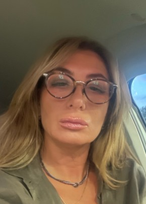 Nata из Жуковския 46 лет