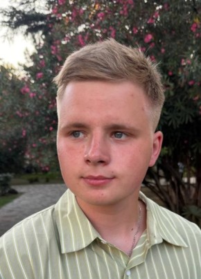 Иван из Москвы 22 года