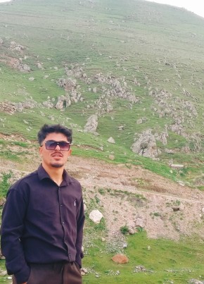 Berat из Ankara 22 года