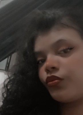 Giovanna Oliveir из Manáos 21 год