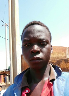 Dr, 19, Burkina Faso, Ouagadougou
