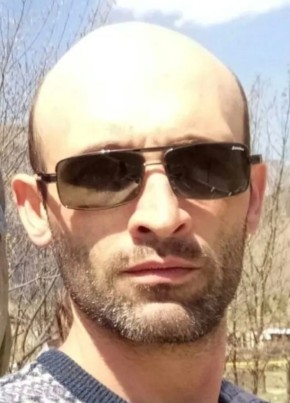 Вадим из Владикавказа 44 года