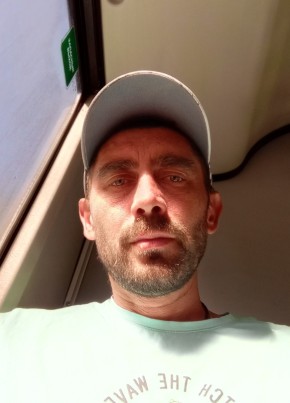 Дмитрий из Сургута 41 год
