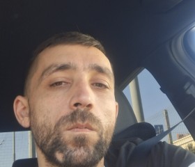 Vik, 31, Khimki