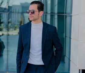 aboud, 24, Al Mawsil al Jadidah