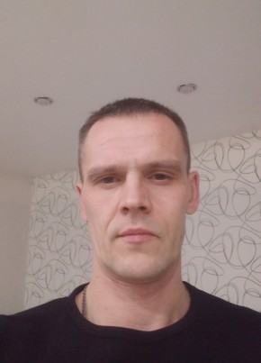 Юрий, 43, Россия, Сосновоборск (Красноярский край)