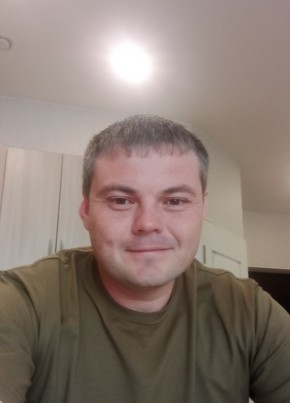 Виталий, 33, Россия, Крымск