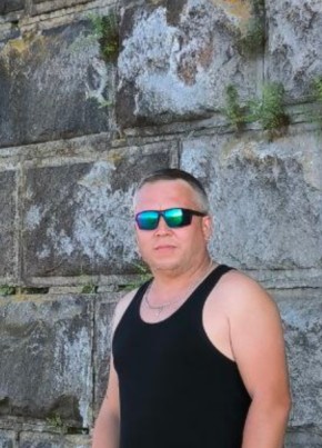 Сергей из Калязина 42 года