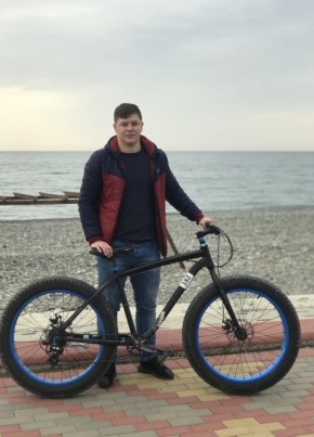 Denis, 32, Russia, Biysk