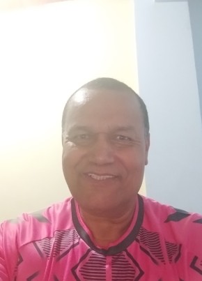 Iván Camilo, 61, República de Colombia, Medellín