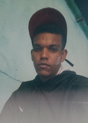 H из Cumaná 18 лет