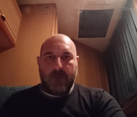 Salvatore, 49, Nuoro