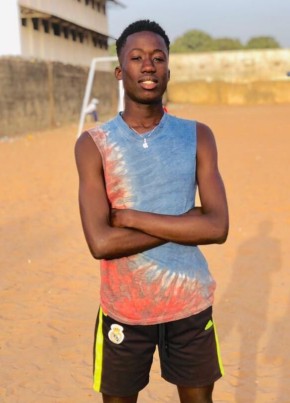 Ousman, 18, République du Sénégal, Dakar