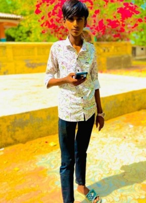 Utsav, 18, India, Surat
