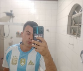 Bruno ayala, 26, Criciuma