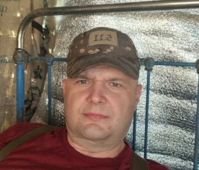 Zheka, 38, Saint Petersburg