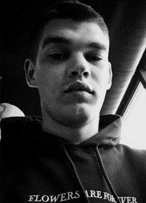 Владимир из Калининграда 24 года