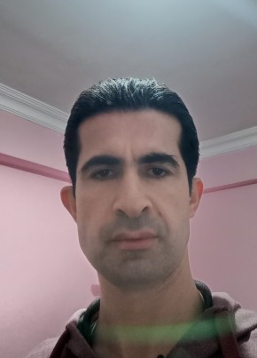 Yunus Çelebi, 30, Türkiye Cumhuriyeti, İstanbul
