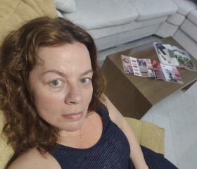 Elena, 45, Saint Petersburg
