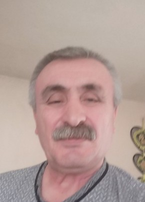 Yılmaz Yıldırım, 49, Türkiye Cumhuriyeti, İzmir